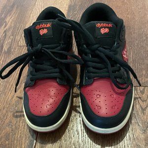 Dybbuk Lucky 7's in Black and Red